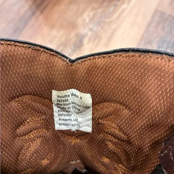 Magellan Outdoors Western Cowboy Brown Black Boots Youth Work Horse Size 5 Boy - Picture 10 of 10